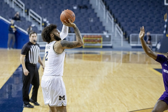 Isaiah Livers (2)