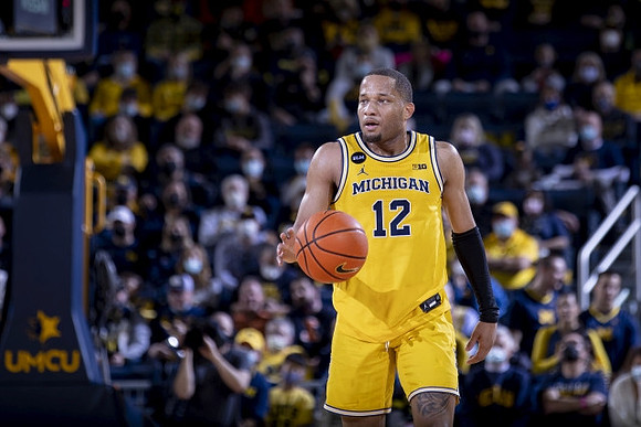 DeVante' Jones (12)