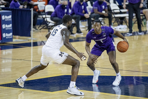 Chaundee Brown Jr. (15)