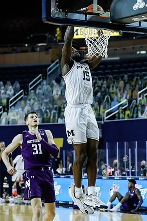 Chaundee Brown Jr. (15)