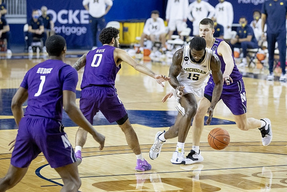 Chaundee Brown Jr. (15)