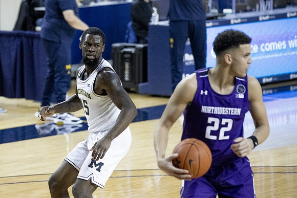 Chaundee Brown Jr. (15)