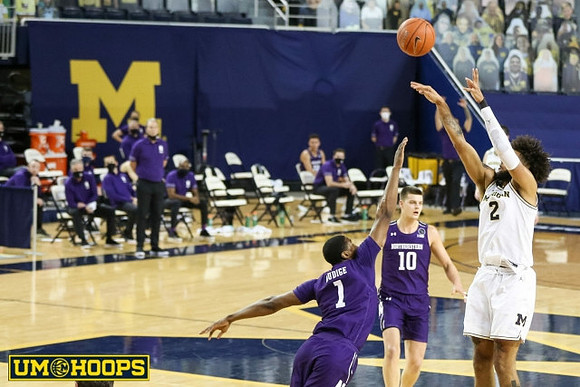 Isaiah Livers (2)