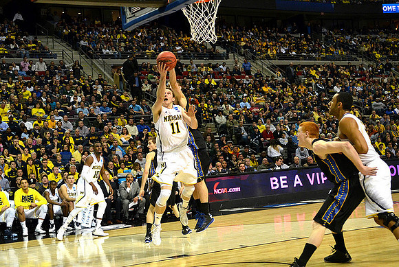 Tim Hardaway Jr. (10), Nik Stauskas (11), and Jon Horford (15)