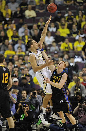 Mitch McGary (4)