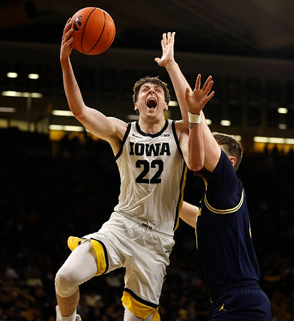 Hunter Dickinson (1)