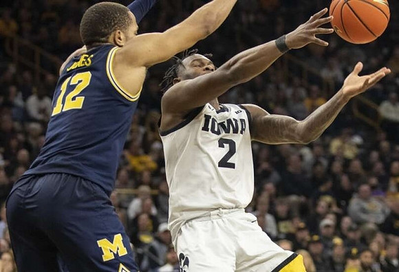 DeVante' Jones (12)