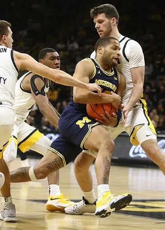 DeVante' Jones (12)