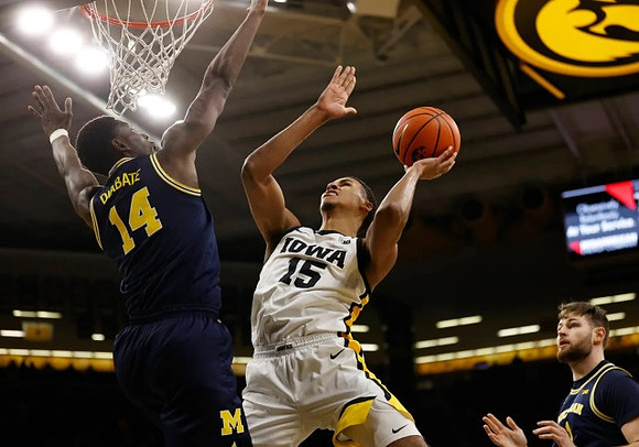 Moussa Diabate (14) and Hunter Dickinson (1)