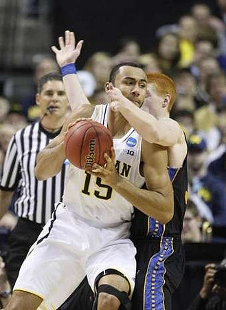 Jon Horford (15)