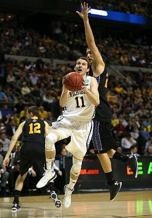 Nik Stauskas (11)