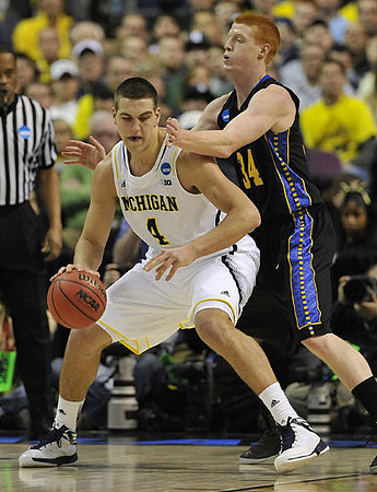 Mitch McGary (4)