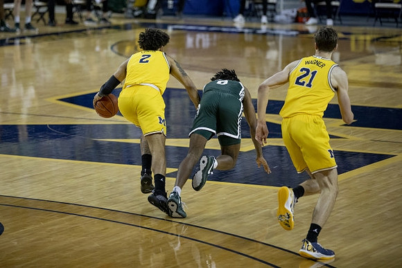 Isaiah Livers (2) and Franz Wagner (21)