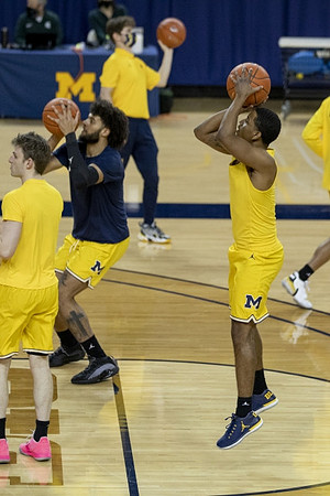 Luke Wilson (32), Isaiah Livers (2), and Zeb Jackson (3)