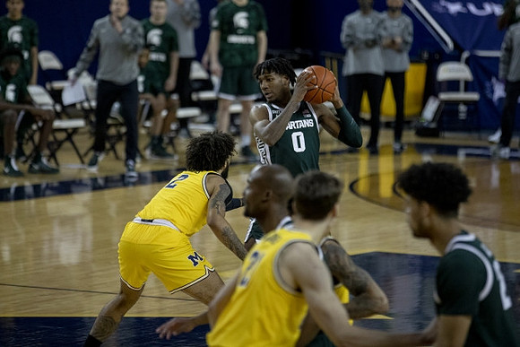 Isaiah Livers (2) and Franz Wagner (21)