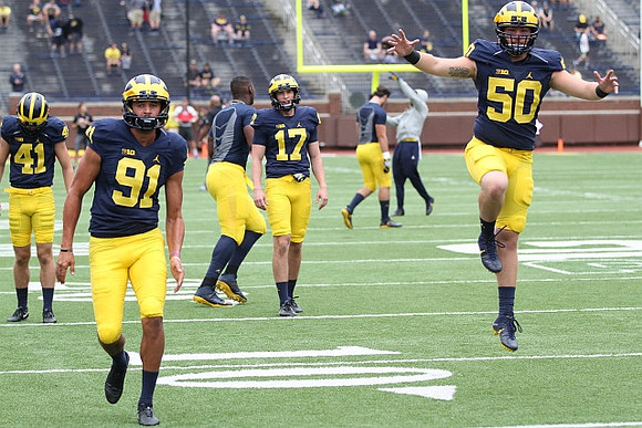 Ryan Tice (41), Kenny Allen (91), Will Hart (17), and Andrew Robinson (50)