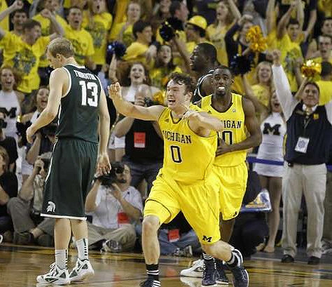 Zack Novak (0) and Tim Hardaway Jr. (10)