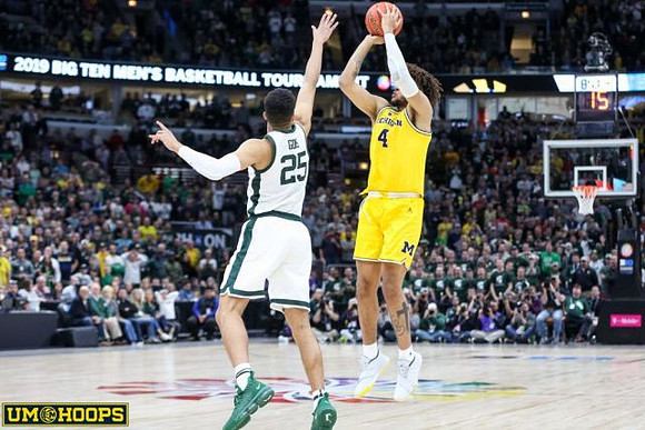 Isaiah Livers (4)