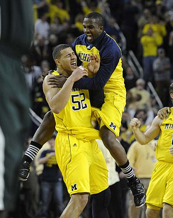 Jordan Morgan (52) and Corey Person (32)