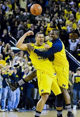 Jordan Morgan (52) and Corey Person (32)