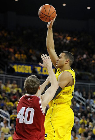 Jordan Morgan (52)