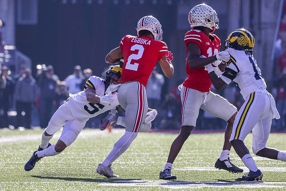 DJ Turner (5) and Rod Moore (19)
