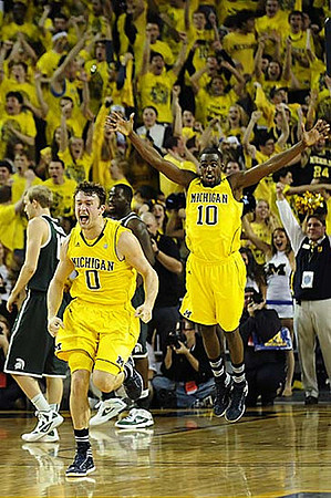 Zack Novak (0) and Tim Hardaway Jr. (10)