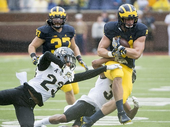 Bobby Henderson (37) and John O'Korn (8)
