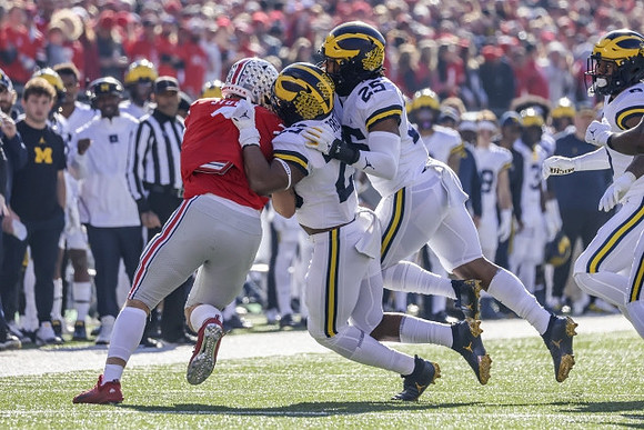 Gemon Green (22) and Junior Colson (25)