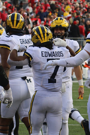 Kenneth Grant (78), Donovan Edwards (7), and J.J. McCarthy (9)
