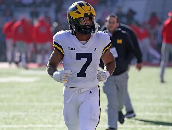 Donovan Edwards (7)