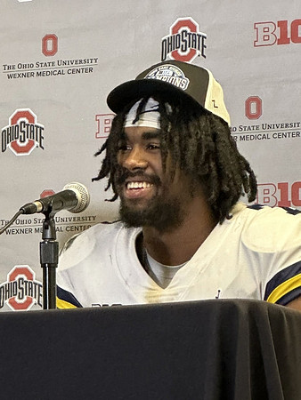Donovan Edwards (7)