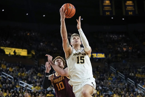 Joey Baker (15)