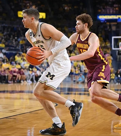 Joey Baker (15)