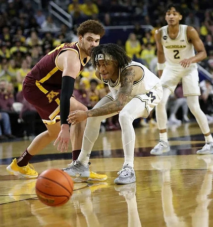 Dug McDaniel (0) and Kobe Bufkin (2)