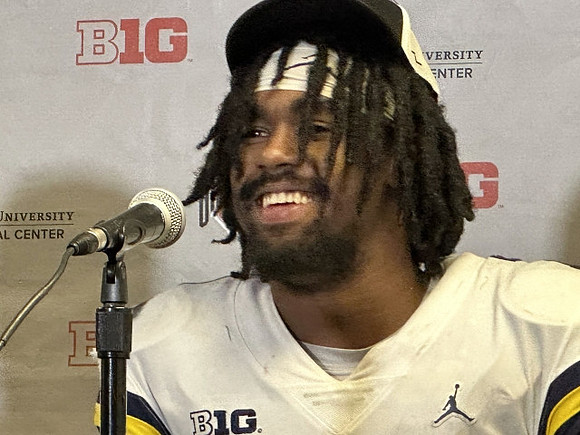 Donovan Edwards (7)