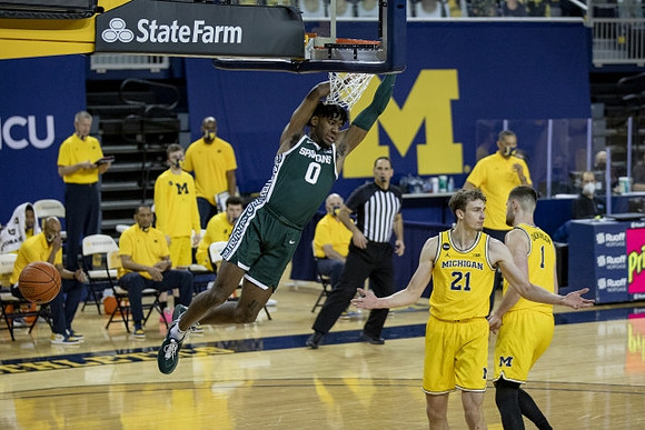 Franz Wagner (21) and Hunter Dickinson (1)