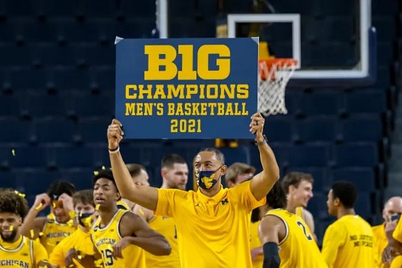 Juwan Howard and Michigan Team