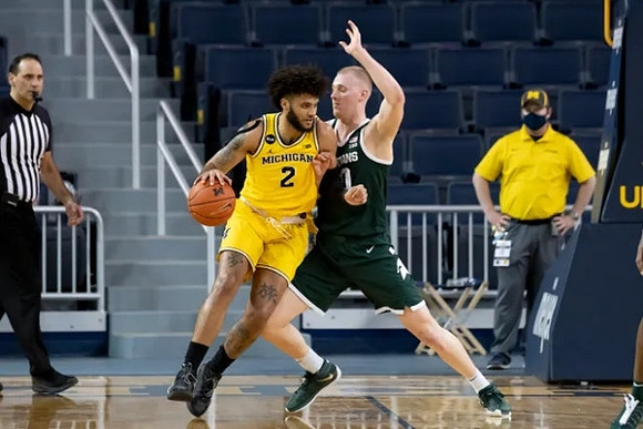 Isaiah Livers (2)
