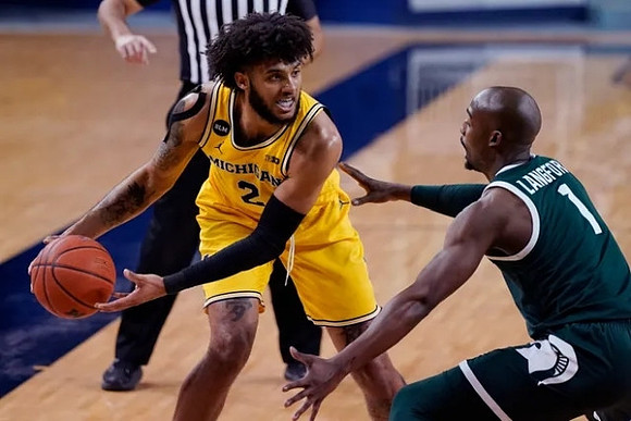 Isaiah Livers (2)