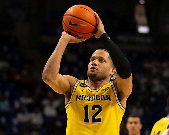 DeVante' Jones (12)