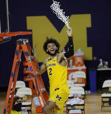 Isaiah Livers (2)