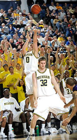 Zack Novak (0), Zack Gibson (32), and Laval Lucas-Perry (31)