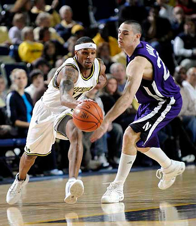 Kelvin Grady (44)
