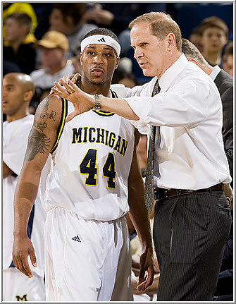 Kelvin Grady (44) and John Beilein