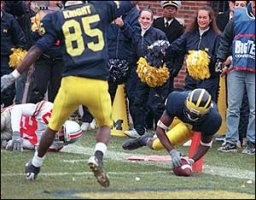 Marquise Walker (4) and Marcus Knight (85)