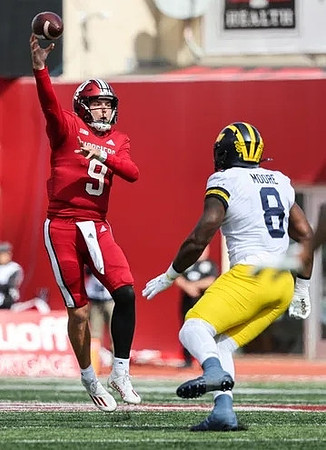 Derrick Moore (8)
