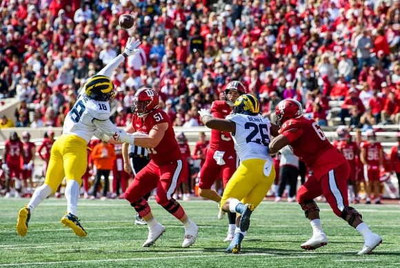 Eyabi Anoma Okie (18) and Rayshaun Benny (26)