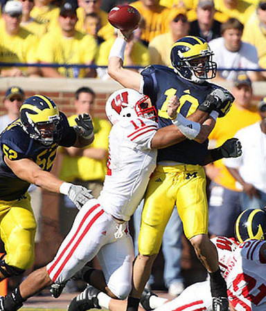 Stephen Schilling (52) and Steven Threet (10)
