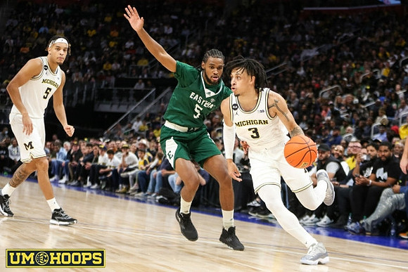 Terrance Williams II (5) and Jaelin Llewellyn (3)